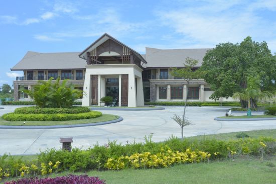 Emerald Palace in Naypyitaw:  Main Building