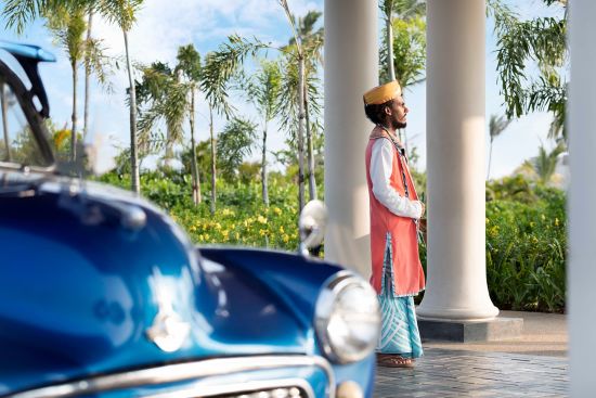 Anantara Peace Haven Tangalle Resort:  Greeting at resort