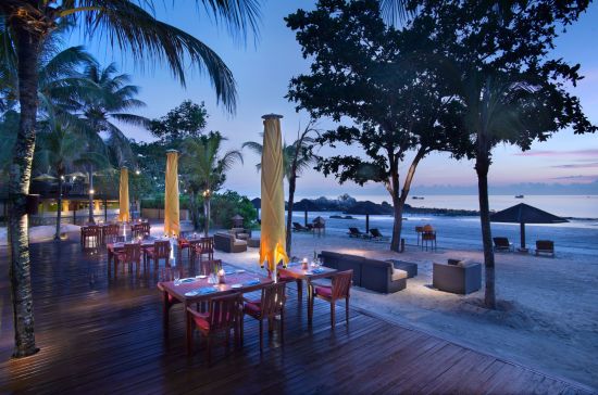 Homm Laguna Bintan:  XANA Beach Club