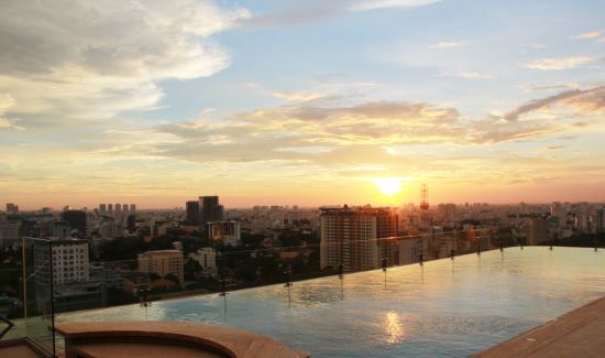 Hôtel des Arts Saigon:  Swimmingpool