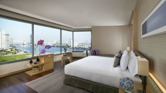AVANI+ Riverside Bangkok Hotel:  River View Junior Suite