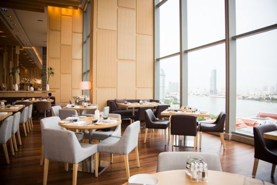 AVANI+ Riverside Bangkok Hotel:  Skyline