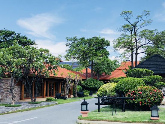 Rupar Mandalar à Mandalay:  Entrance