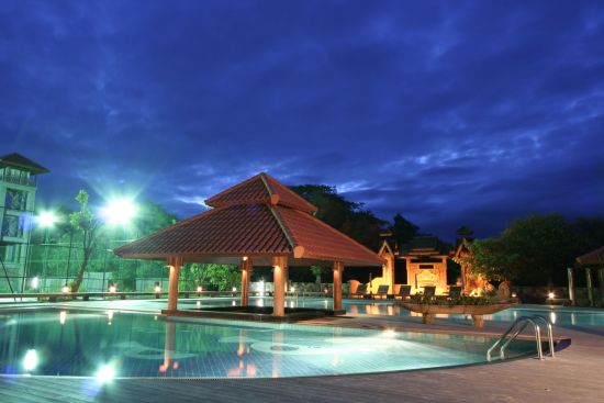 Rupar Mandalar à Mandalay:  Pool Area