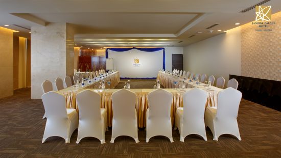 Jasmine Palace in Yangon:  Meeting Room