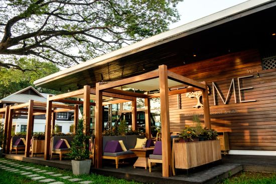 Na Nirand à Chiang Mai:  Time Riverfront Cuisine _ Bar
