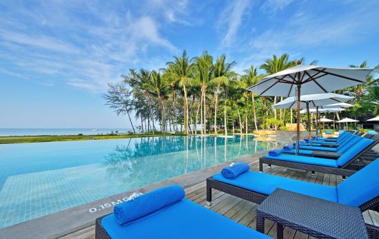 Dusit Thani Krabi Beach Resort:  Coco Vida Pool