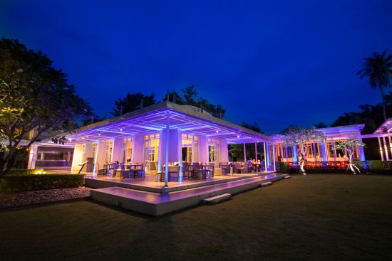 Dusit Thani Krabi Beach Resort:  Malati Restaurant