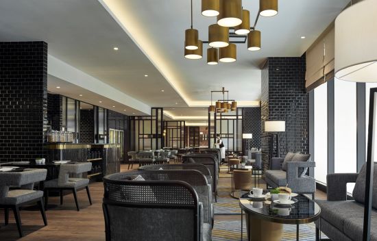 Hotel Stripes Kuala Lumpur:  The Snug - Restaurant