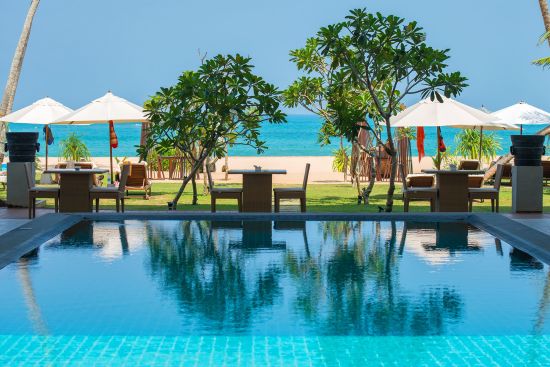 Shinagawa Beach à Balapitiya:  The poolside