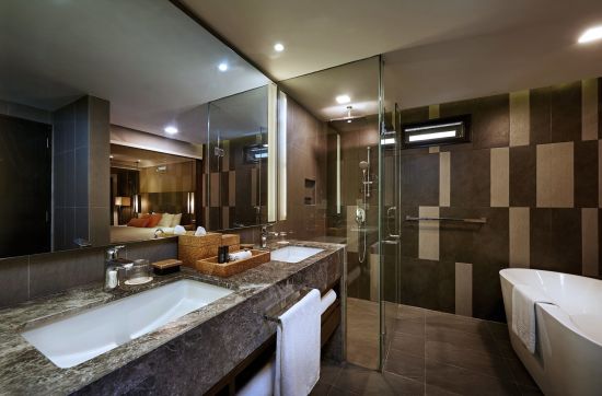 The Taaras Beach & Spa Resort in Redang:  Ocean Front Suite | Bathroom