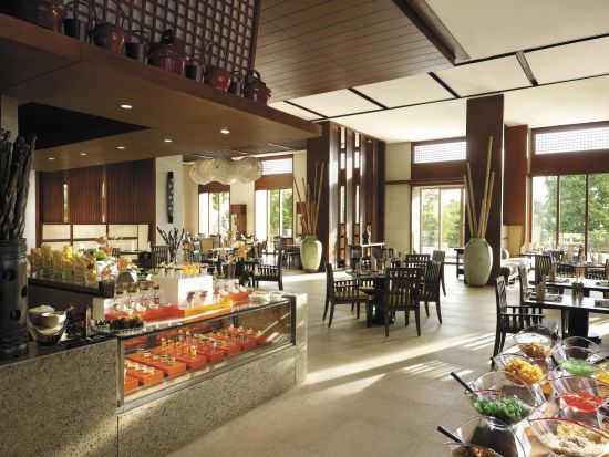 Shangri-La's Boracay Resort & Spa:  Vintana Asian Café