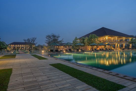 Water Garden Sigiriya:  Pool Area