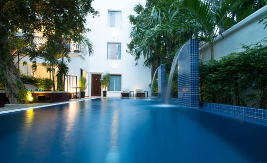 La Rose Suites à Phnom Penh:  Salt Water pool