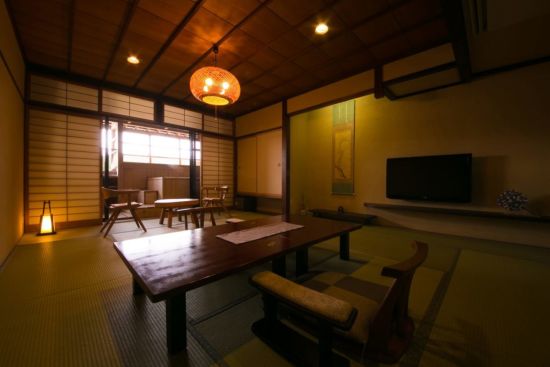 Hidatei Hanaougi Ryokan in Takayama: room: