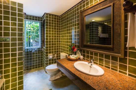 Fair House Beach Resort & Hotel in Ko Samui:  Family Suite | Bathroom
