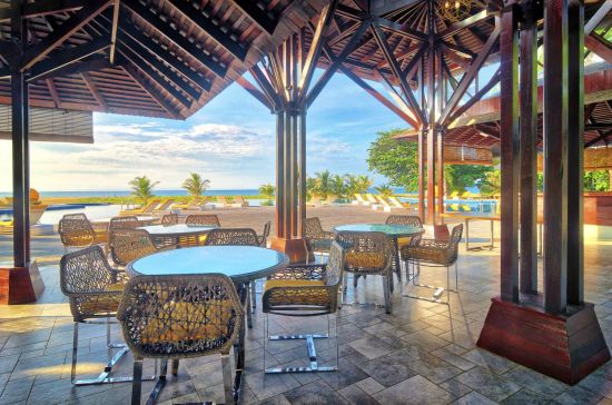 Borneo Eagle Resort à Kota Kinabalu:  Sand Bar by the Pool