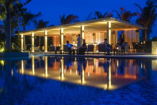 Salinda Resort in Phu Quoc:  Pool Bar