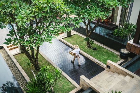 Anantara Angkor Resort à Siem Reap:  Pool Service