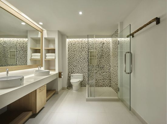 Garrya Tongsai Bay Samui in Ko Samui:  Seaview Hillside Suite | Beachfront Suite | bathroom
