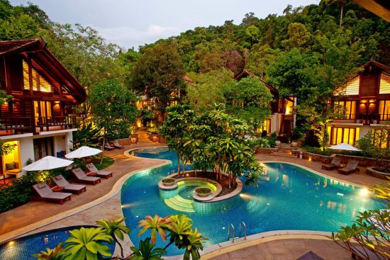 The Tubkaak Krabi Boutique Resort:  Free-form pool