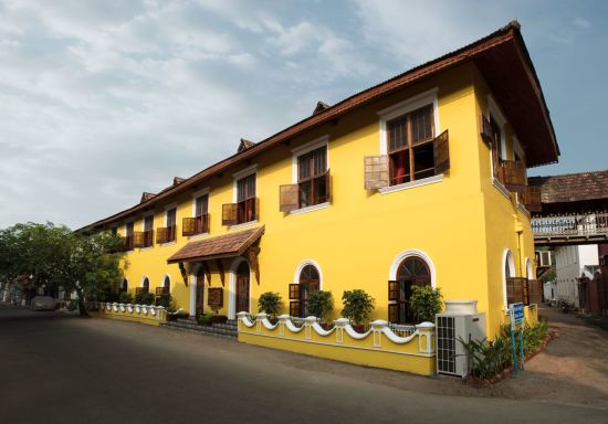 Forte Kochi:  Hotel at Day