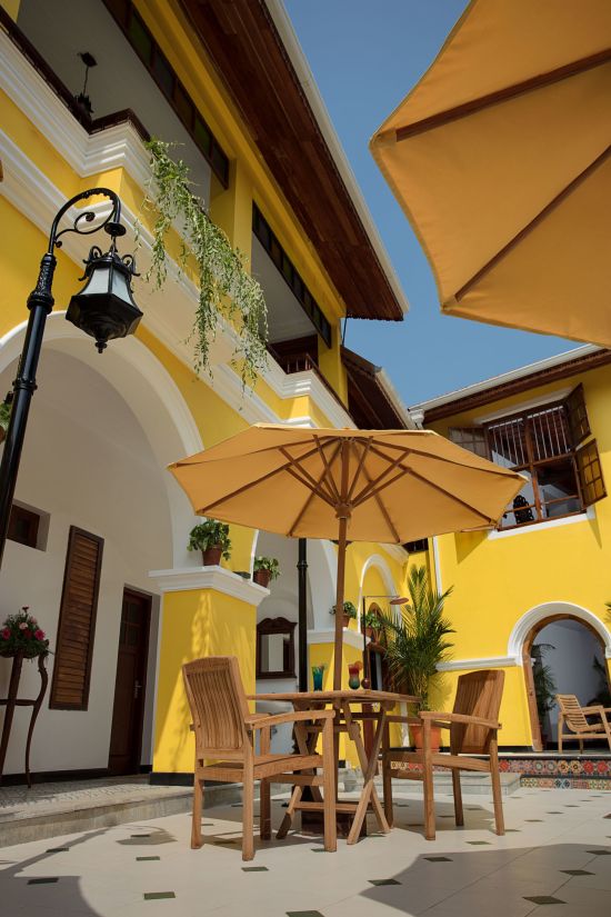 Forte Kochi:  Pool Side Table