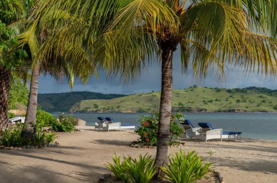 Sudamala Resort Seraya à Labuan Bajo:  Beach