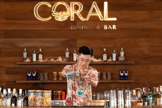 Green Bay Phu Quoc Resort & Spa: Coral Dining & Bar