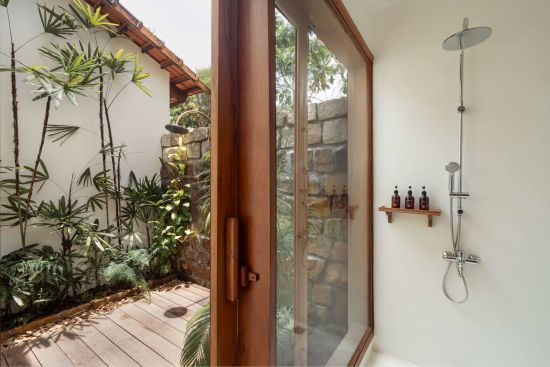 Green Bay Phu Quoc Resort & Spa: Beachfront Pool Villa | bathroom