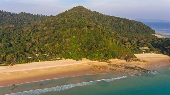 Wa Ale in Mergui Archipel:  Aerial View