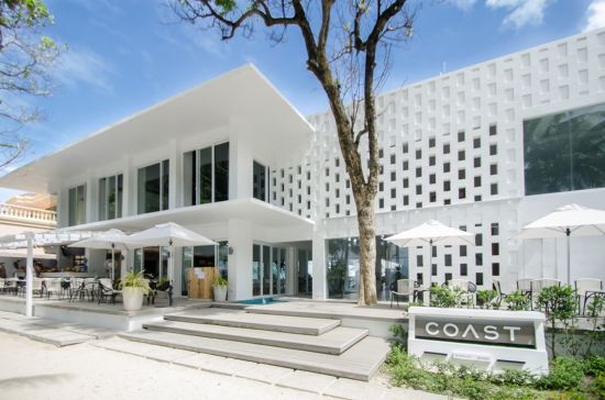 Coast Boracay:  Entrance