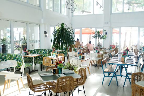 Coast Boracay:  Cha Cha's Beach Cafe