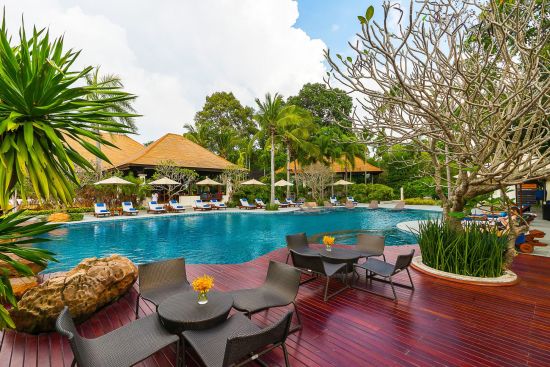 Sea Sand Sun Resort & Villas in Pattaya:  Pool 