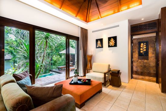 Sea Sand Sun Resort & Villas in Pattaya:  Garden Suite with Jacuzzi