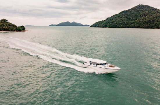 Island Escape by Burasari à Phuket:  our speed boat