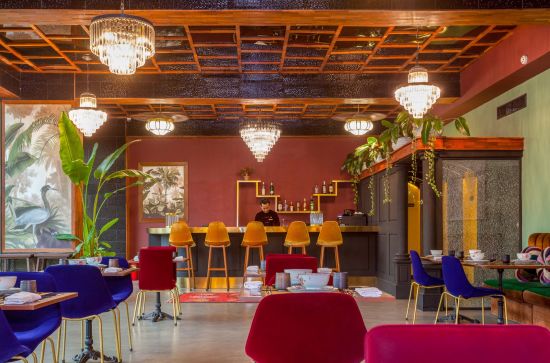 Lao Poet in Vientiane:  Restaurant