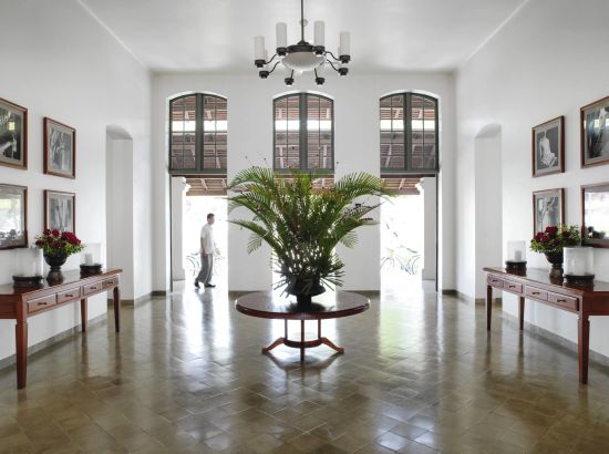 Amantaka à Luang Prabang:  Amantaka Entrance