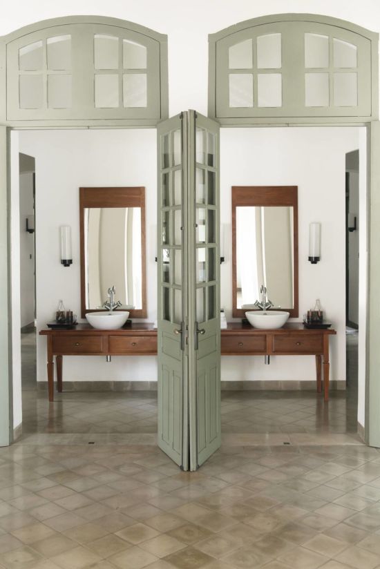 Amantaka à Luang Prabang:  Bathroom Details