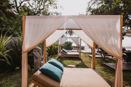 Karpaha Sands in Passekudah:  Daybed