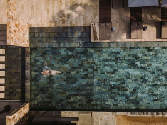 Karpaha Sands in Passekudah:  Pool