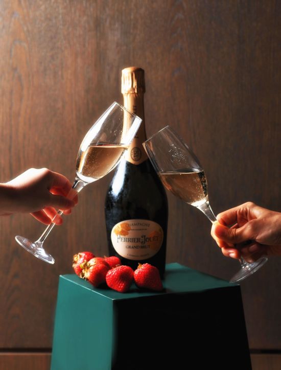 The Hari in Hong Kong:  Champagne Beverage