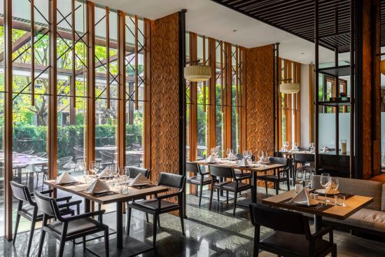 Villa Deva Resort & Hotel in Bangkok:  Vela Bhirom Restaurant