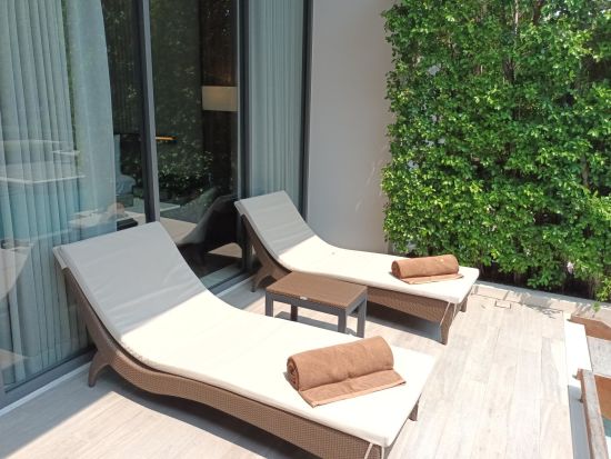 Villa Deva Resort & Hotel in Bangkok:  Executive Suite Pool Access