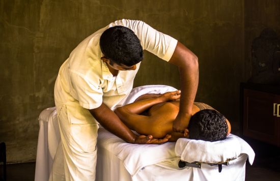 Santani Wellness Kandy:  massage