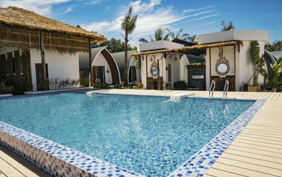 Eden Beach Resort in Koh Rong Sanloem: swimmingpool