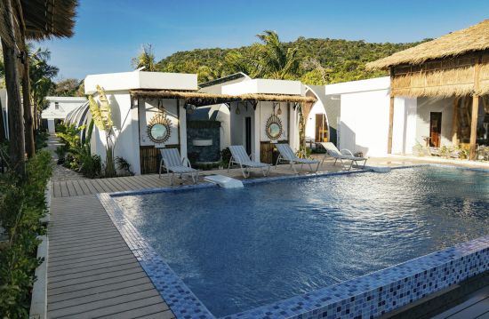 Eden Beach Resort in Koh Rong Sanloem: swimmingpool