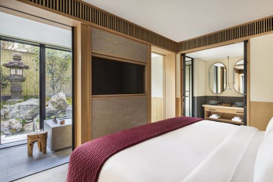 Six Senses Kyoto:  Premier Suite Garden | bedroom