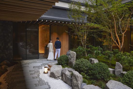 Dusit Thani Kyoto:  Courtyard