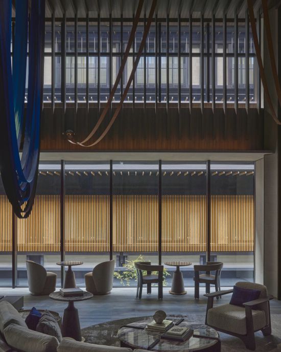 Dusit Thani Kyoto:  Lobby courtyard